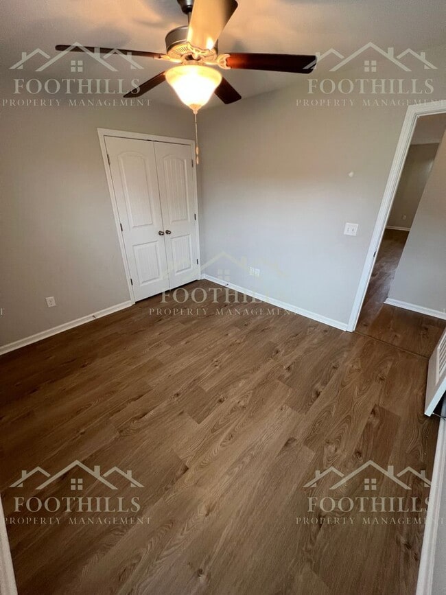 Building Photo - Your Next 3BR Home Awaits – Pets Welcome!