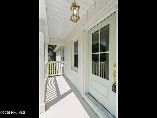 Building Photo - 109 Inlet Ct