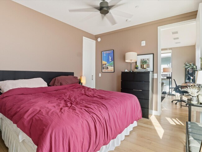 Building Photo - 1923 9th St NW