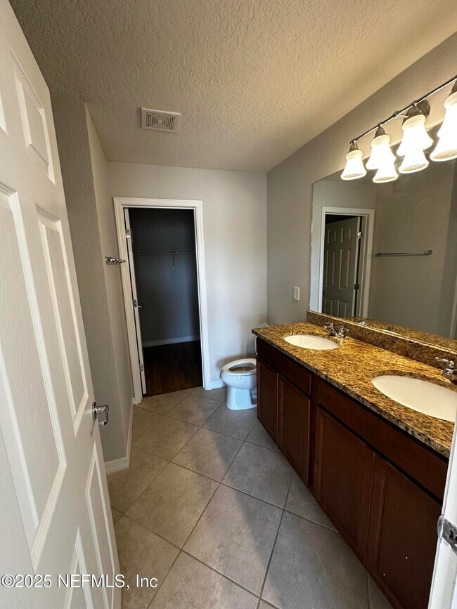 Building Photo - 7010 Butterfly Ct