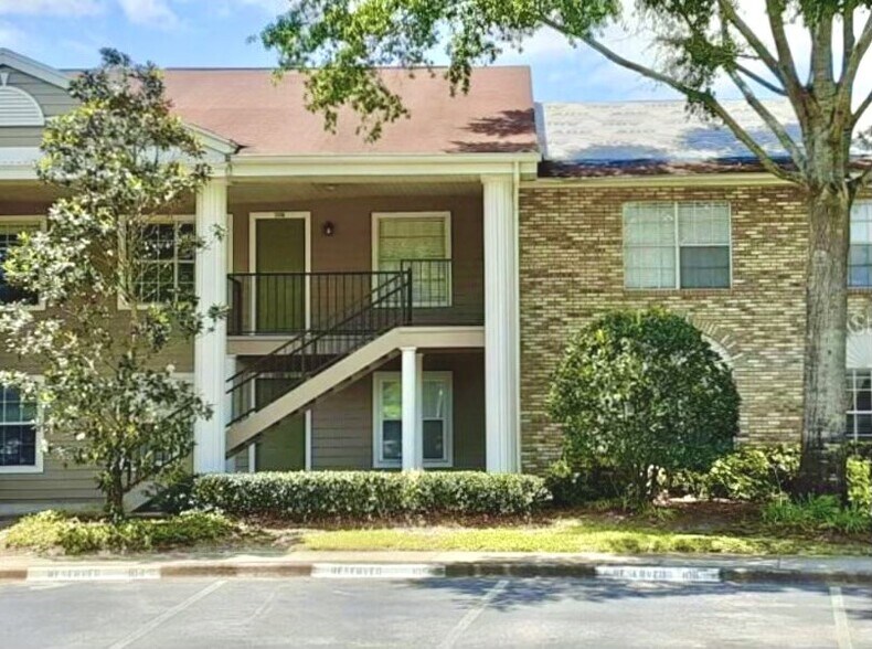 Primary Photo - 124 Reserve Cir