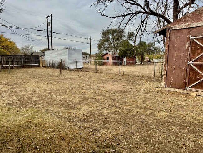 Building Photo - Charming 3 Bedroom Home For Rent in Slaton!