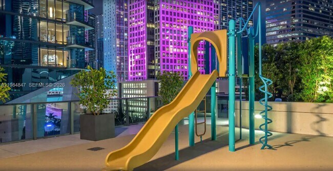 Building Photo - 801 S Miami Ave