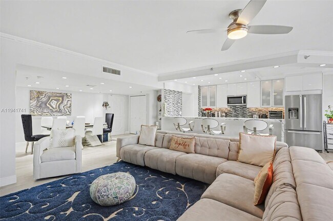 Building Photo - 300 Three Islands Boulevard