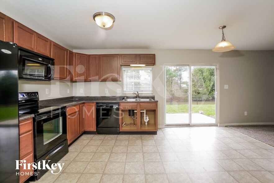 Building Photo - 6465 Matcumbe Way