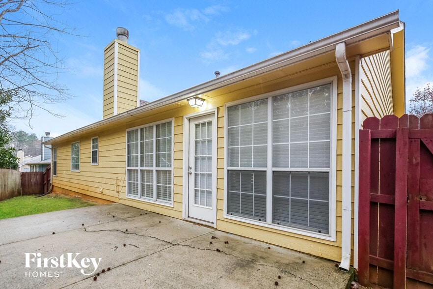 Building Photo - 181 Clarion Rd