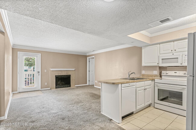 Building Photo - 100 Fairway Park Blvd