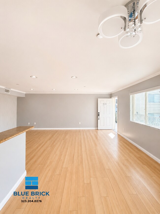 Building Photo - 13623 Sherman Way