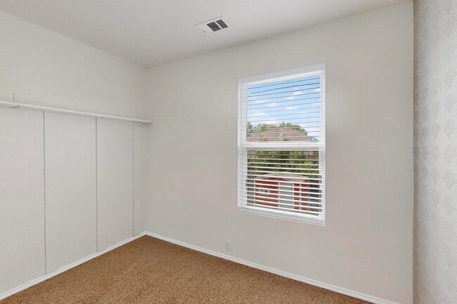 Building Photo - 908 Greene Way