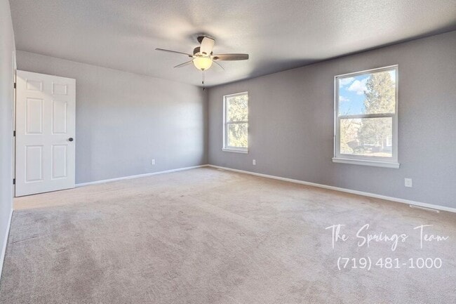 Building Photo - 6460 Bugle Dr