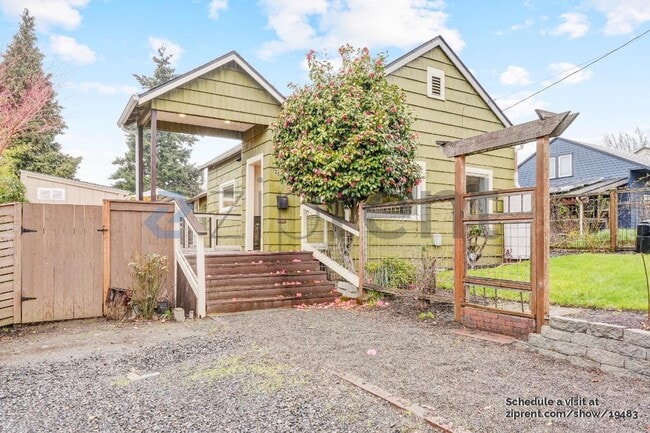 Building Photo - 7219 SE 41st Ave