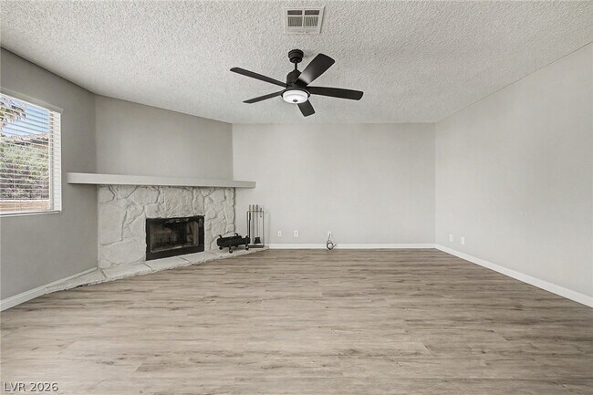 Building Photo - 1513 Cedar Rock Ln