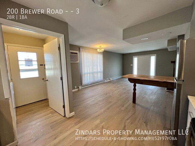 Building Photo - Remodeled 2 Bed 1 Bath Apartment in Danvil...