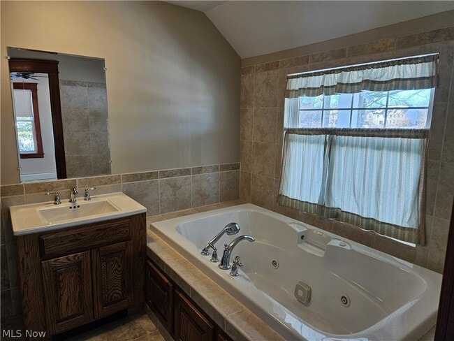 Building Photo - 2230 Nagel Rd