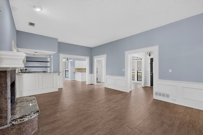 Building Photo - 1207 Mistywood Ln