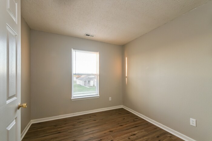 Building Photo - 10823 Sterling Apple Dr