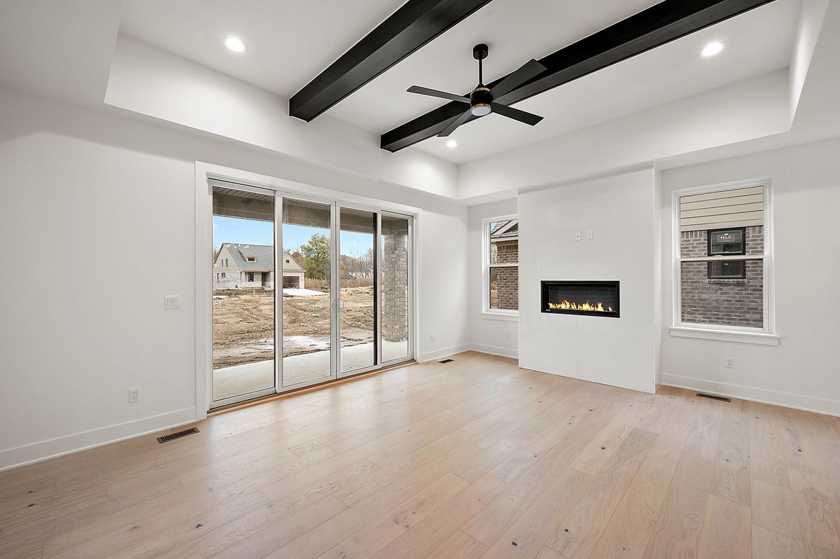 Building Photo - 5944 Willow Grove