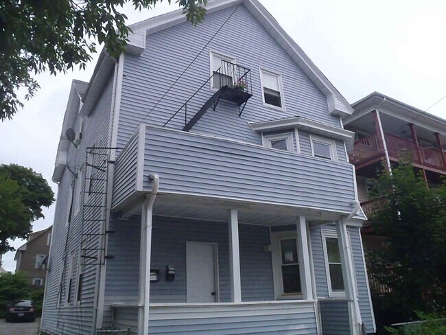 Primary Photo - 124 Harold St