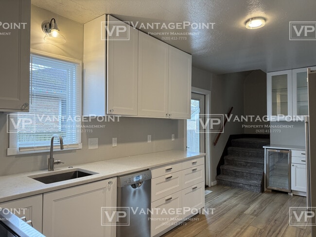 Building Photo - 1342 12th Ave