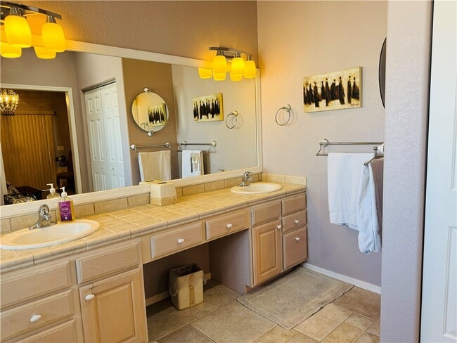 Building Photo - 2057 Sandtrap Ln