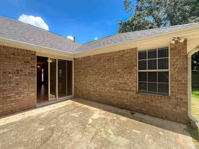 Building Photo - 902 Catskill Ln