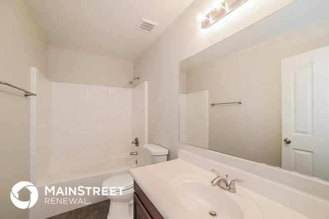 Building Photo - 15651 W Cameron Dr