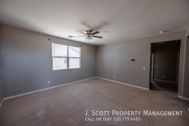 Building Photo - 1270 Carlsbad Dr