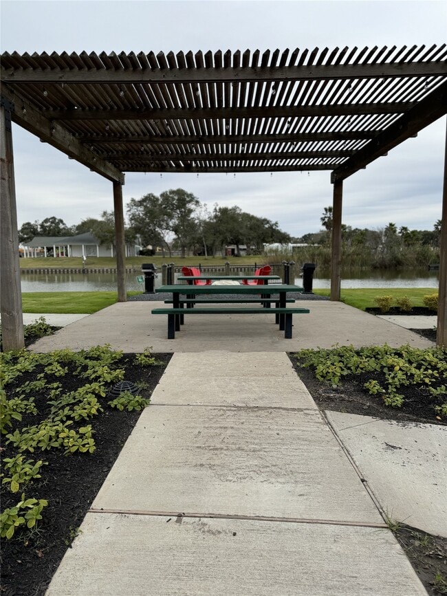 Building Photo - 3114 Shady Creek Ln