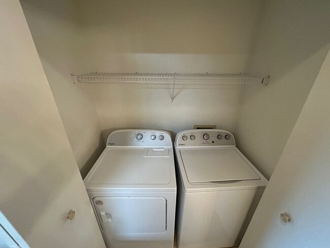 Building Photo - BEAUTIFUL WEST HARMON AREA CONDO LOCATED CENTRAL LAS VEGAS