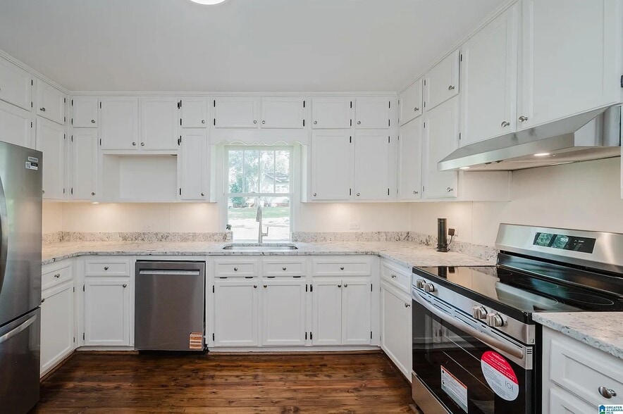 Building Photo - 260 Vine St