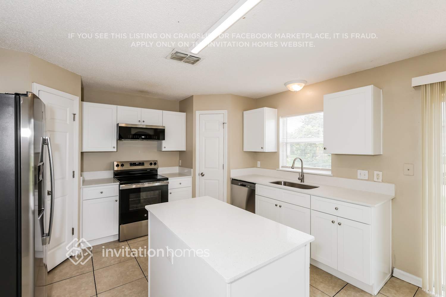 Building Photo - 1908 Sawfish Dr