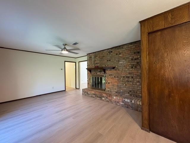 Building Photo - 324 Oakwood Cir