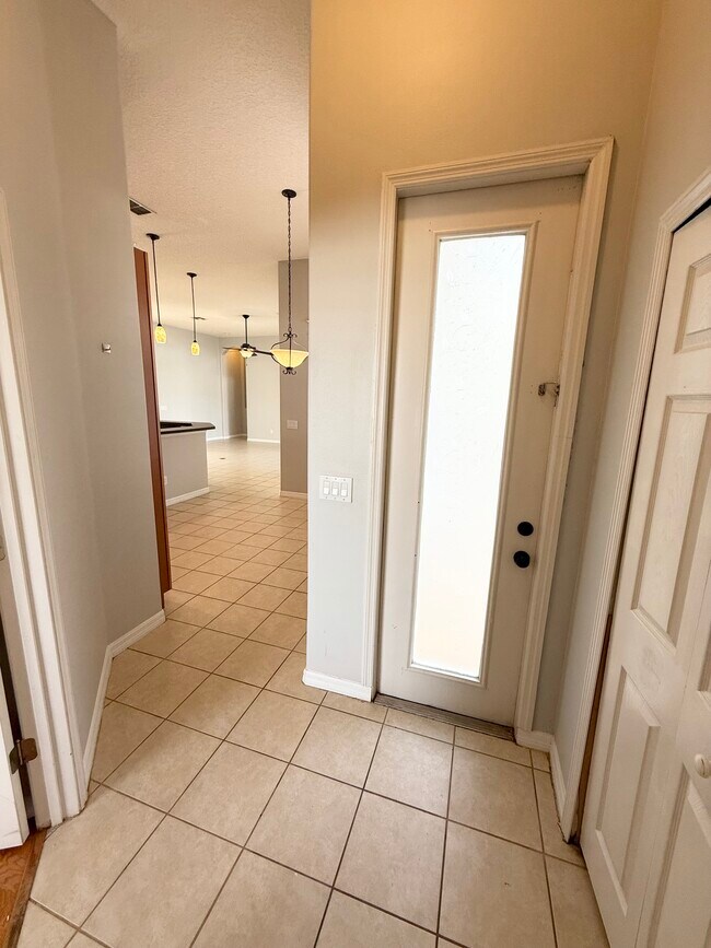 Building Photo - 4420 Harts Cove Way