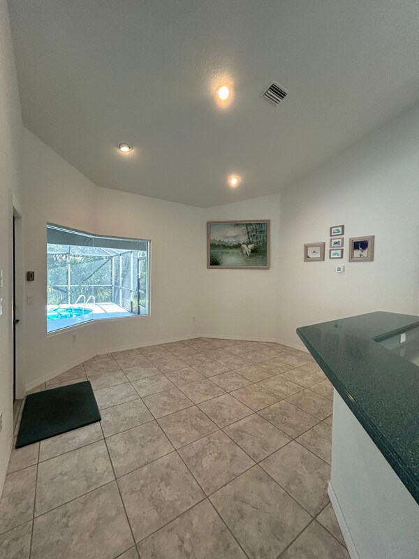 Building Photo - 10259 N Lupi Point