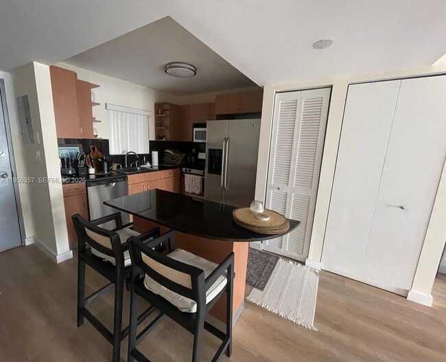 Building Photo - 16851 NE 35th Ave