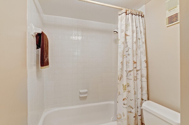 Building Photo - 5550 N Ocean Dr