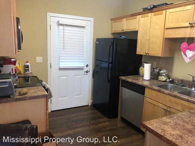 Building Photo - 3 br, 3 bath House - 54 Thacker Heights Drive