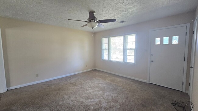 Building Photo - 6615 Keeler Dr