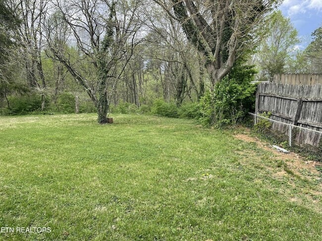 Building Photo - 440 W Outer Dr