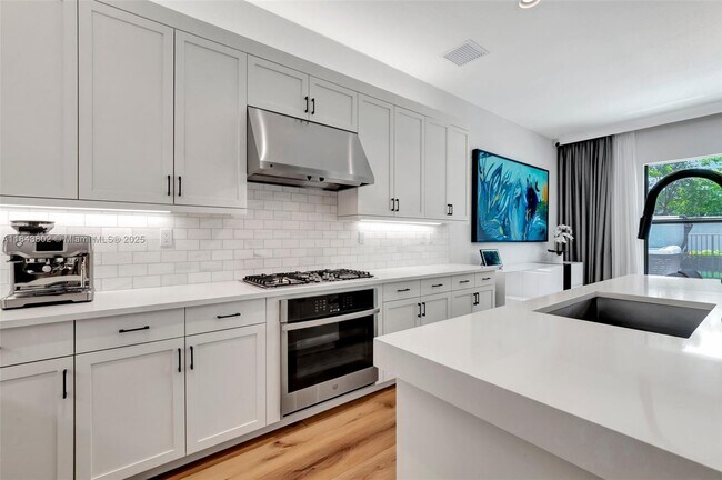Building Photo - 8608 Torrey Isles Terrace
