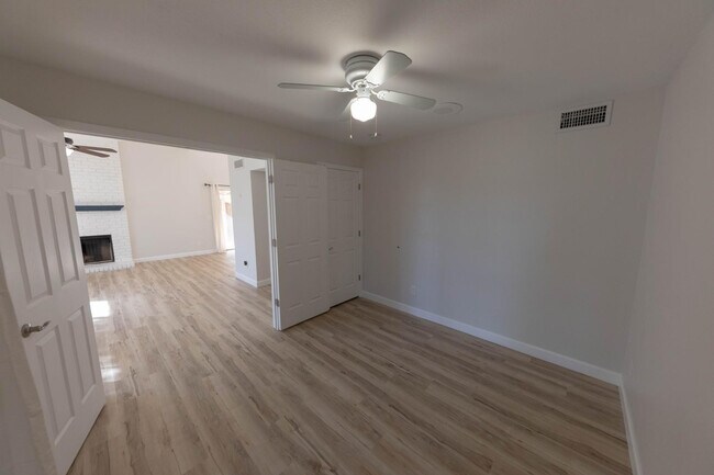 Building Photo - 4283 E Agave Rd