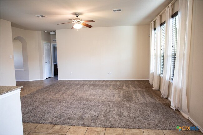 Building Photo - 6006 Ambrose Cir