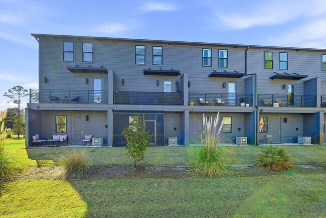 Building Photo - 38 Blue Eden Lp