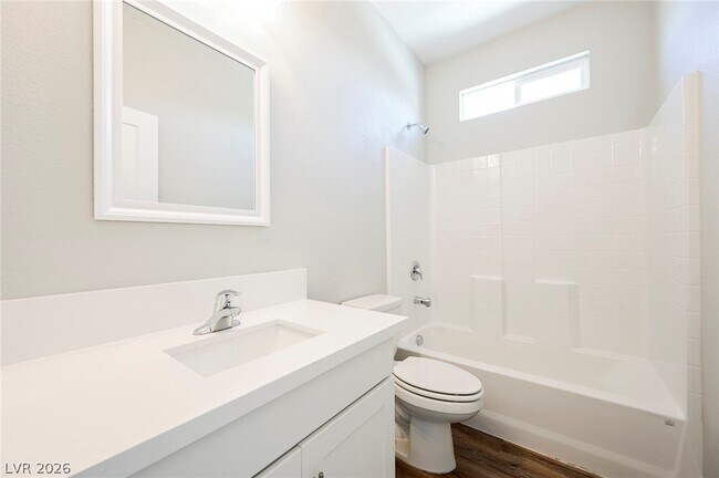 Building Photo - 5018 Holt Ave