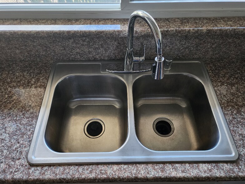 Building Photo - 1025 Idaho Ave