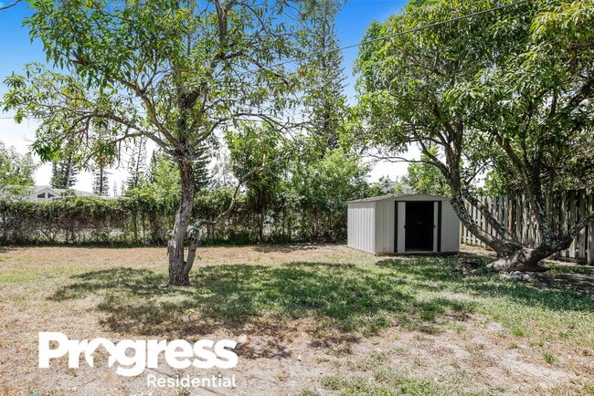 Building Photo - 770 NE 50th Ct