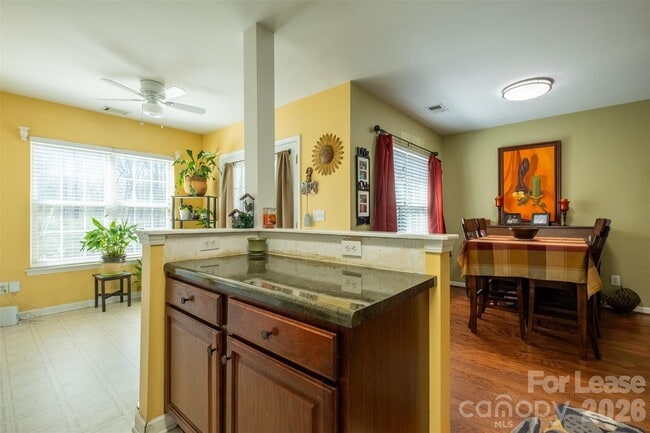 Building Photo - 7618 Prairie Rose Ln