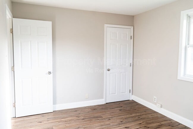 Building Photo - 3311 Canary Ave