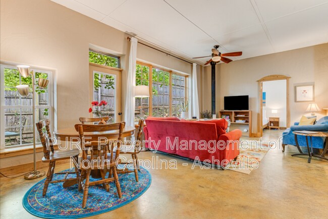 Building Photo - 226 Brickyard Rd