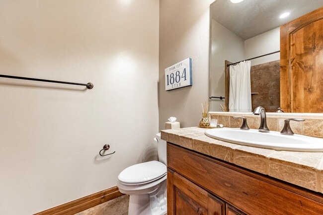 Building Photo - Magnificent Mountain Living in Jeremy Ranch